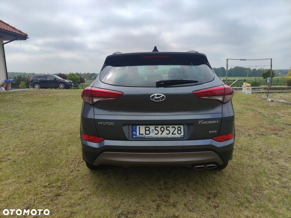 Hyundai Tucson 2.0 CRDI Premium 4WD - 6