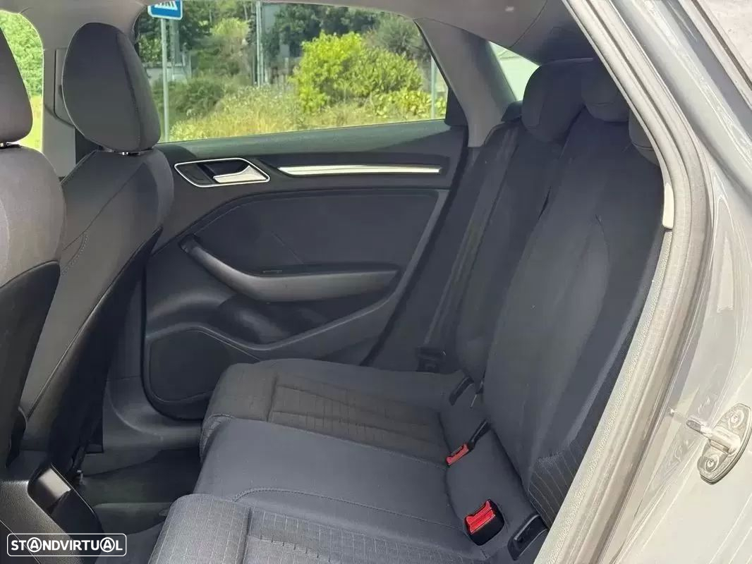 Audi A3 Limousine 1.6 TDI Sport - 18