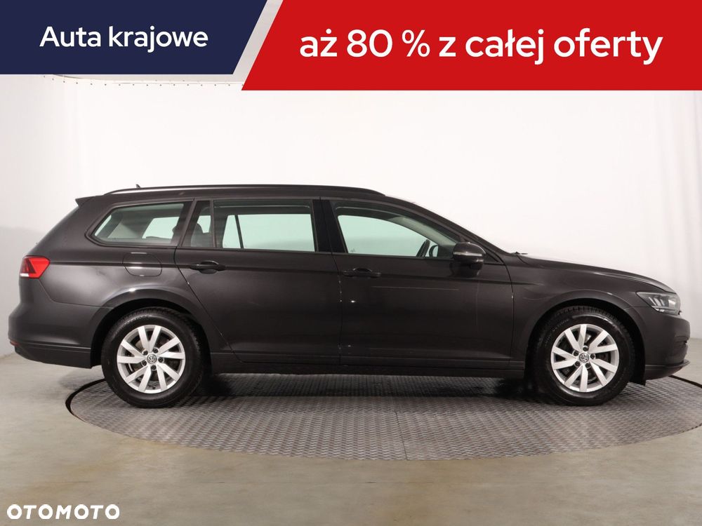 Volkswagen Passat Variant - 8