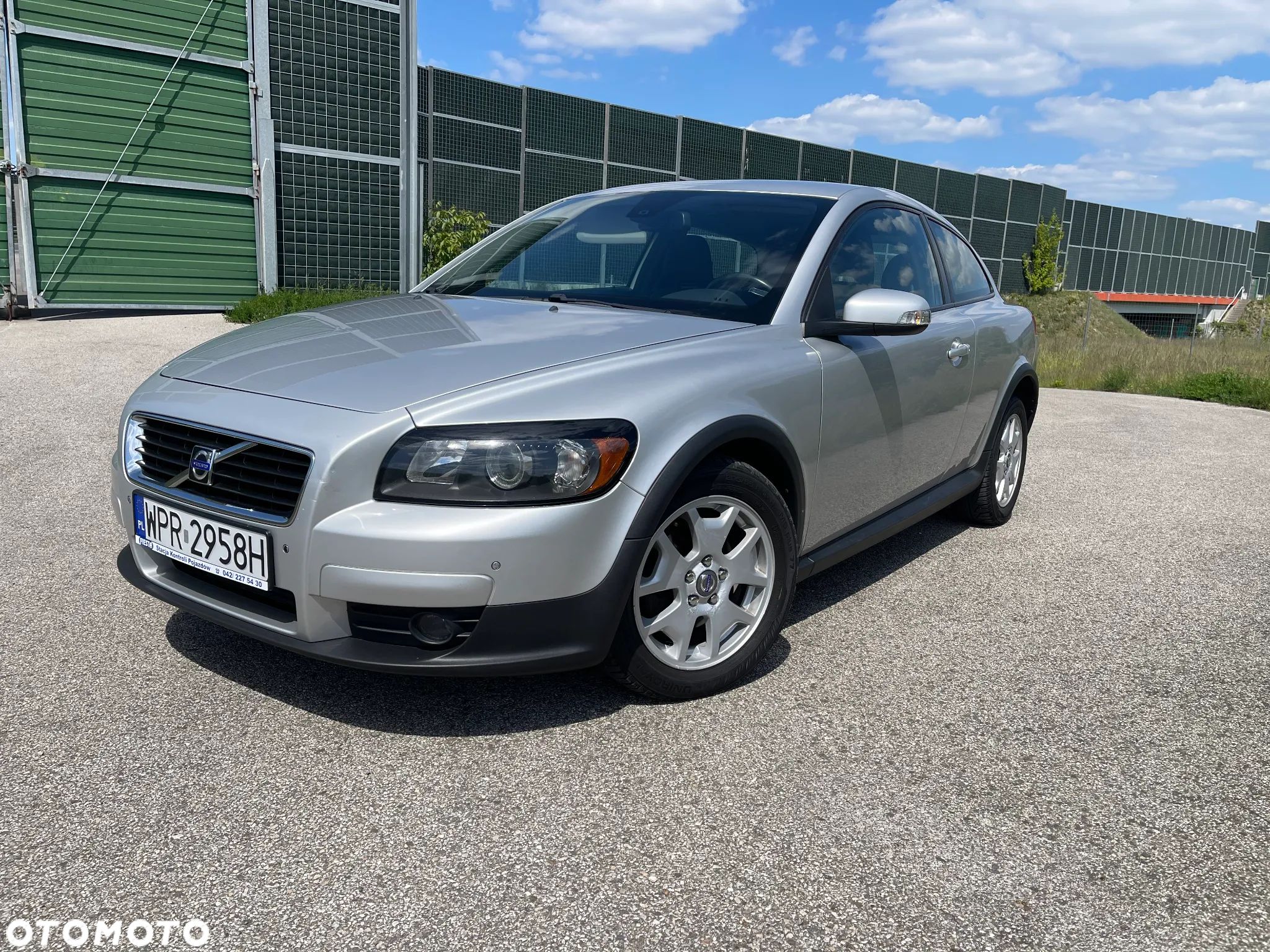 Volvo C30 2.0D Momentum - 1