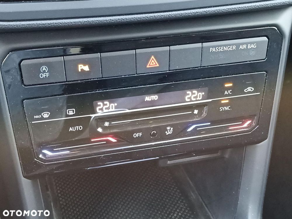 Volkswagen T-Cross - 30