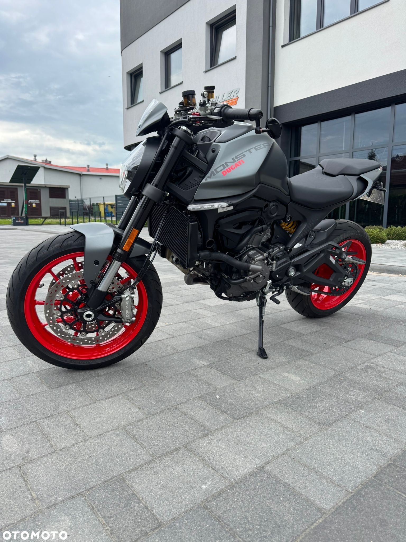Ducati Monster - 5