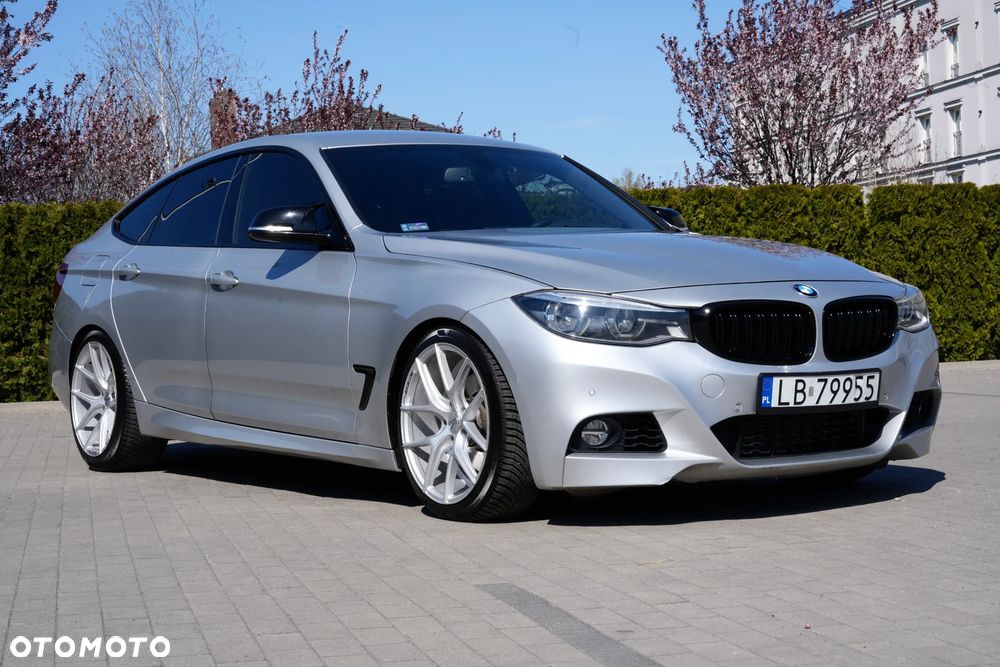 BMW Seria 3 325d - 3