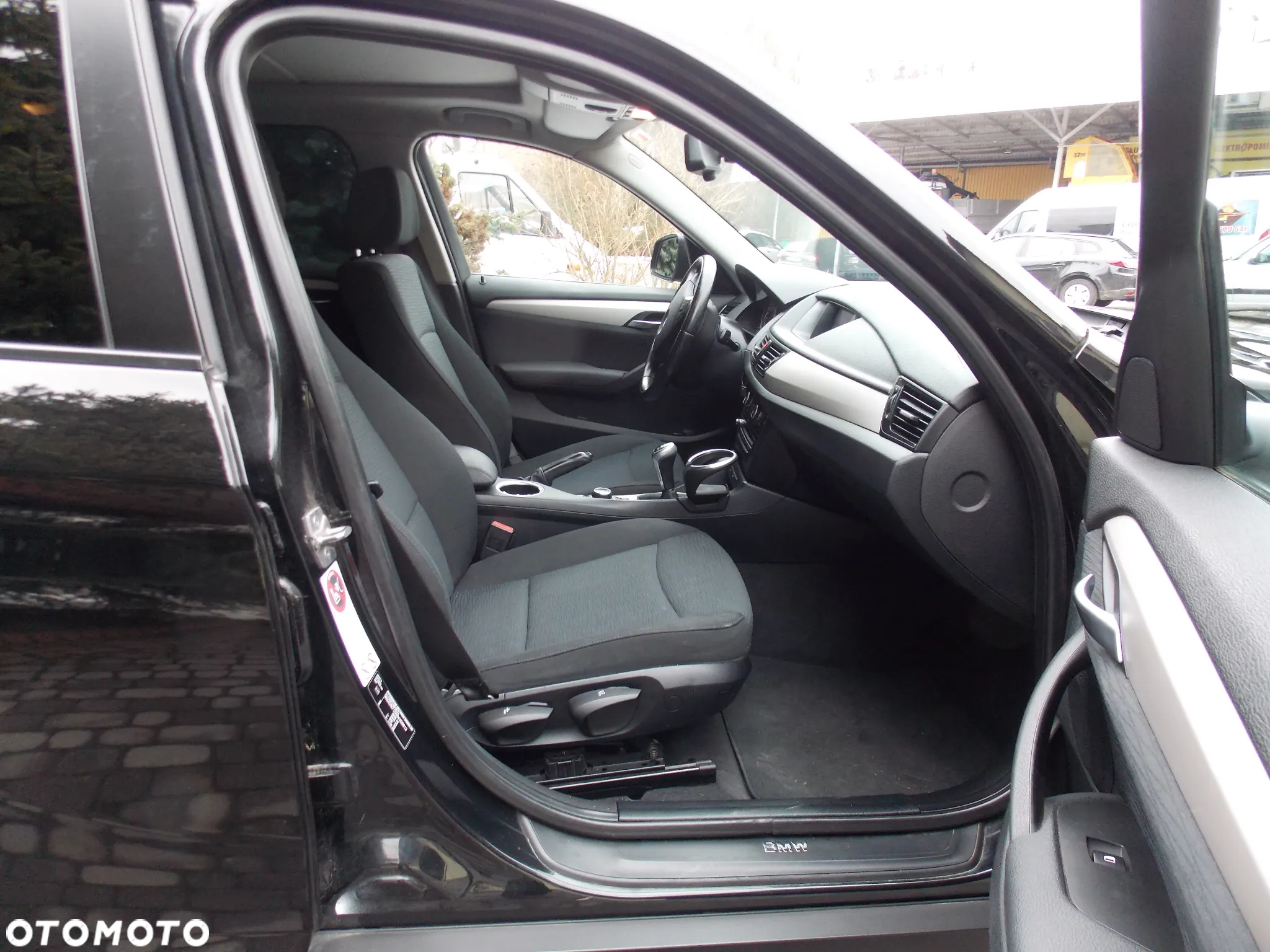BMW X1 sDrive18d xLine - 13