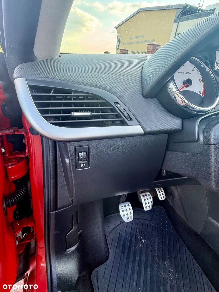Peugeot 207 CC 1.6 HDi Premium - 27