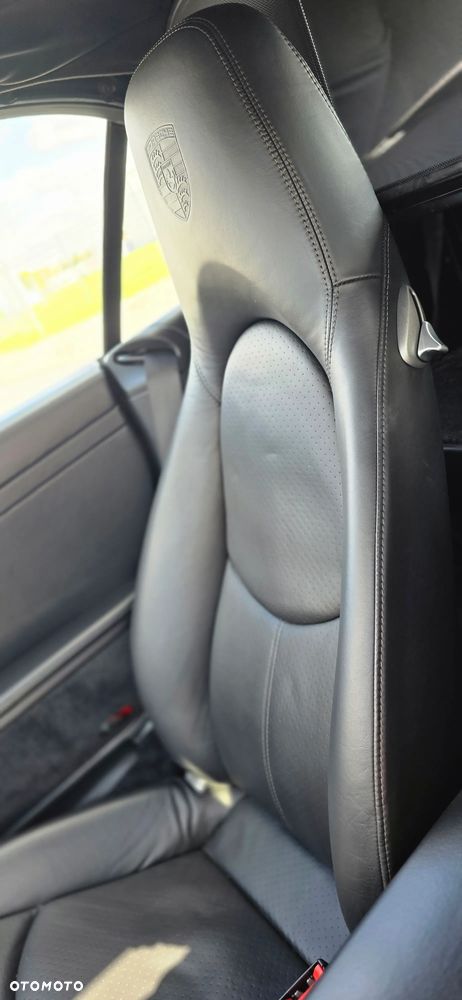 Porsche 911 Carrera 4S - 6