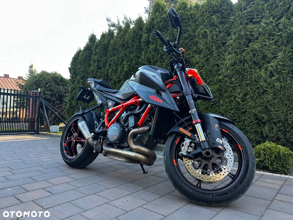 KTM Super Duke - 10