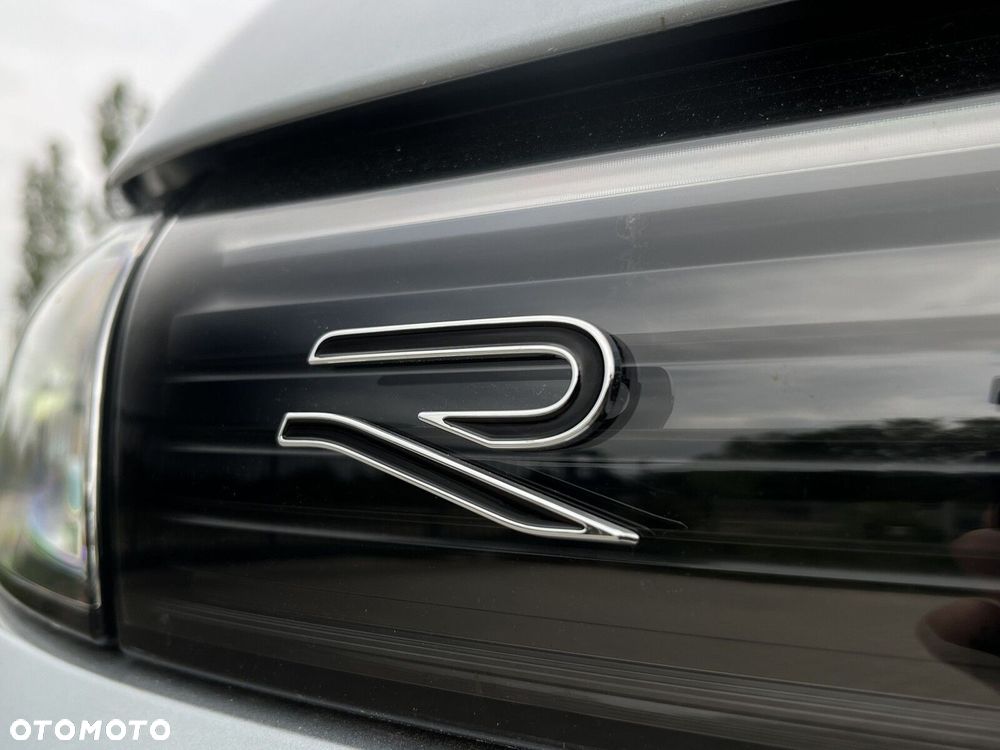 Volkswagen Tiguan - 11