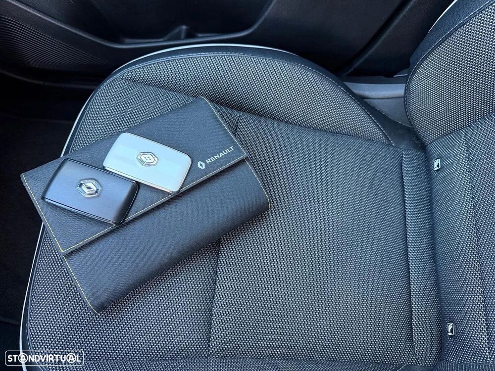 Renault Captur 1.0 TCe Exclusive Bi-Fuel - 19
