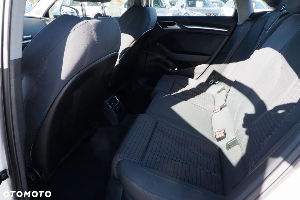 Audi A3 Limousine 1.6 TDI - 29