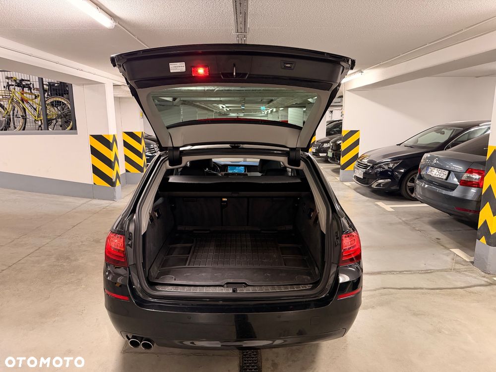 BMW Seria 5 520d - 27