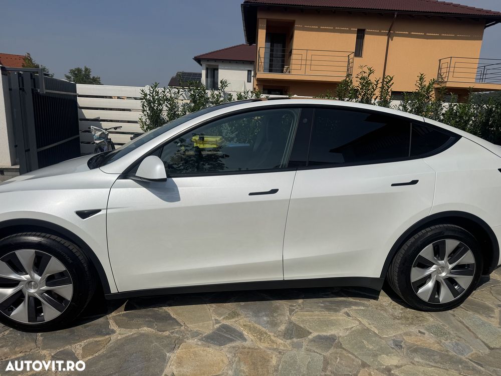 TESLA Model Y 2022 — imagine 6