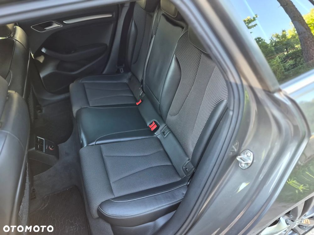 Audi A3 Sportback 1.6 TDI (clean diesel) S line Sportpaket - 22