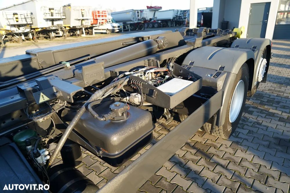 MAN TGS 26.440 / AUTOCARNIER / MARREL AL TAM 20U / 20 T / 6x2 / PUNTE DE DIRECȚIE RIDICABILĂ / ANVELOPE 100% / EURO 6 - 16