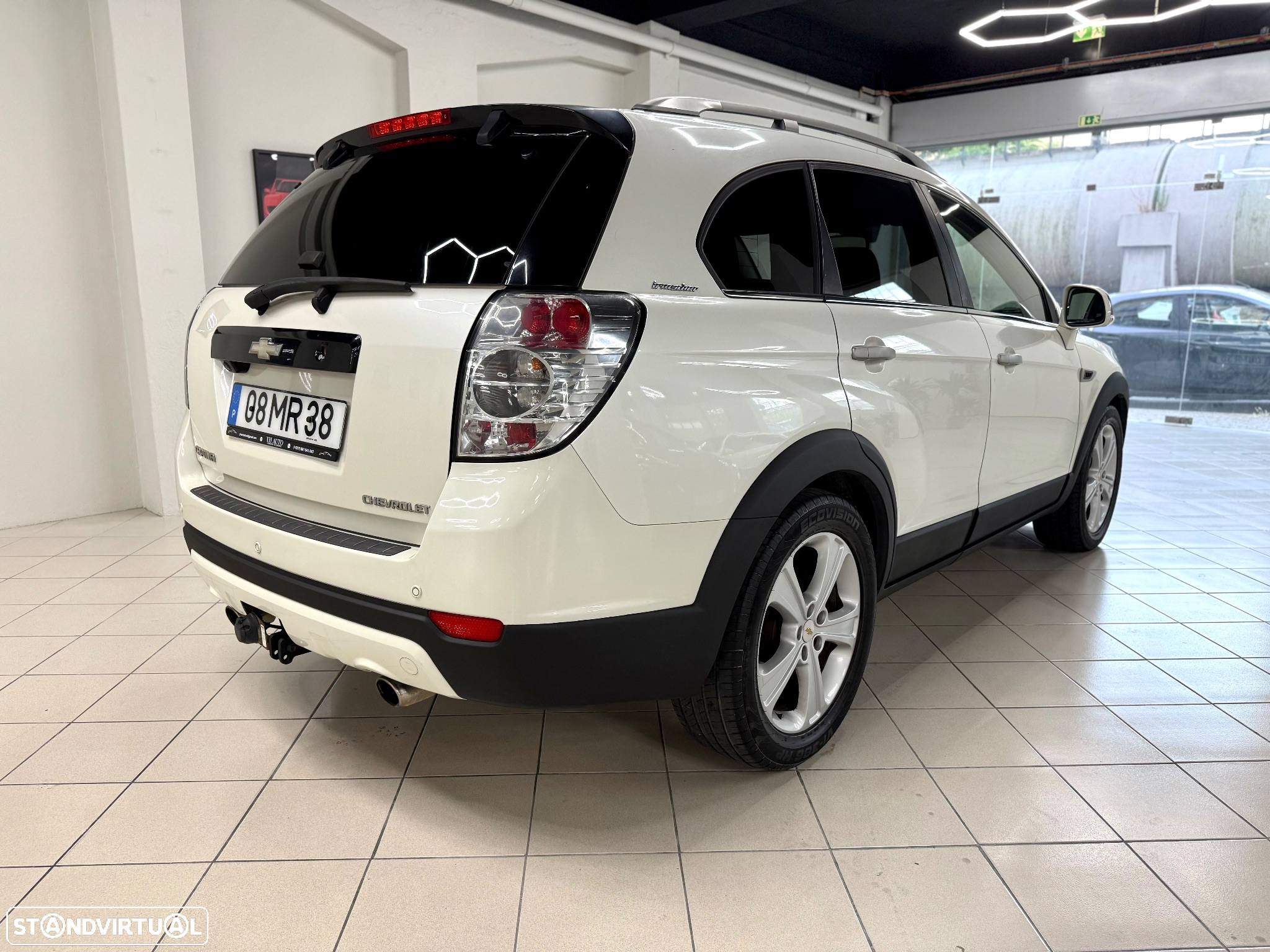 Chevrolet Captiva 2.2 VCDi LTZ Aut. Jet Black - 6