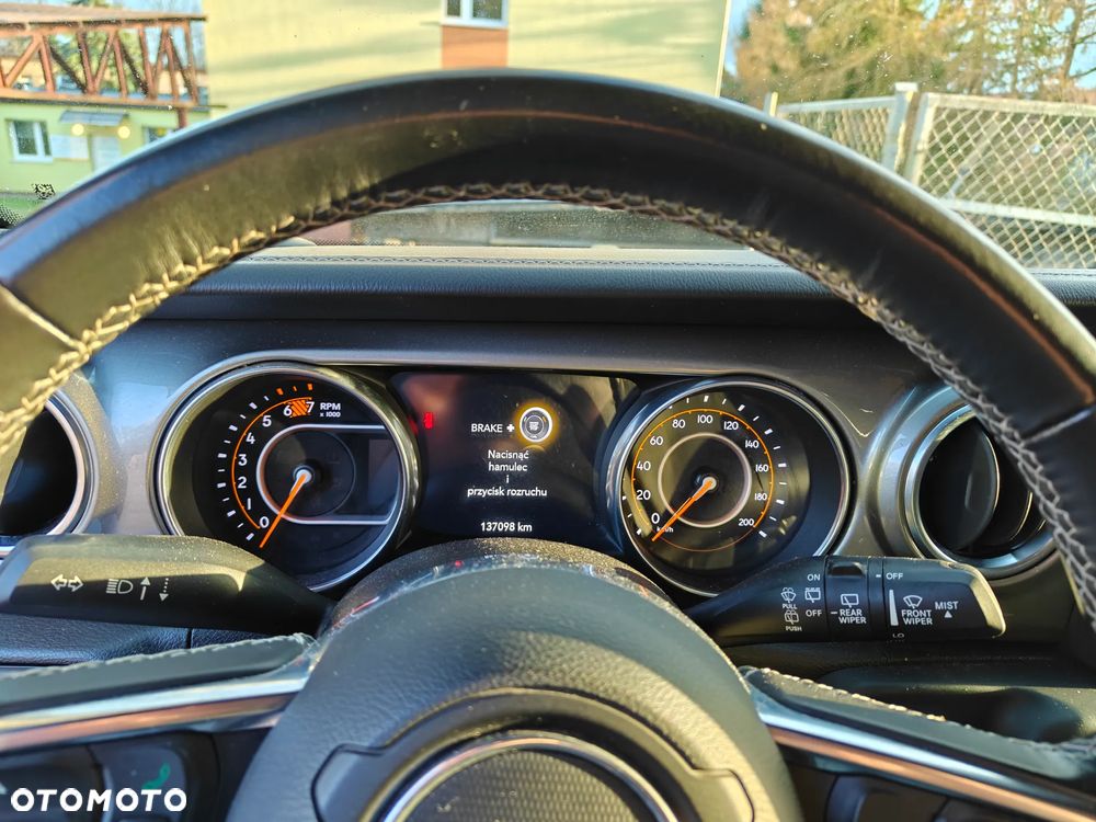 Jeep Wrangler Unlimited GME 2.0 Turbo Sahara - 5