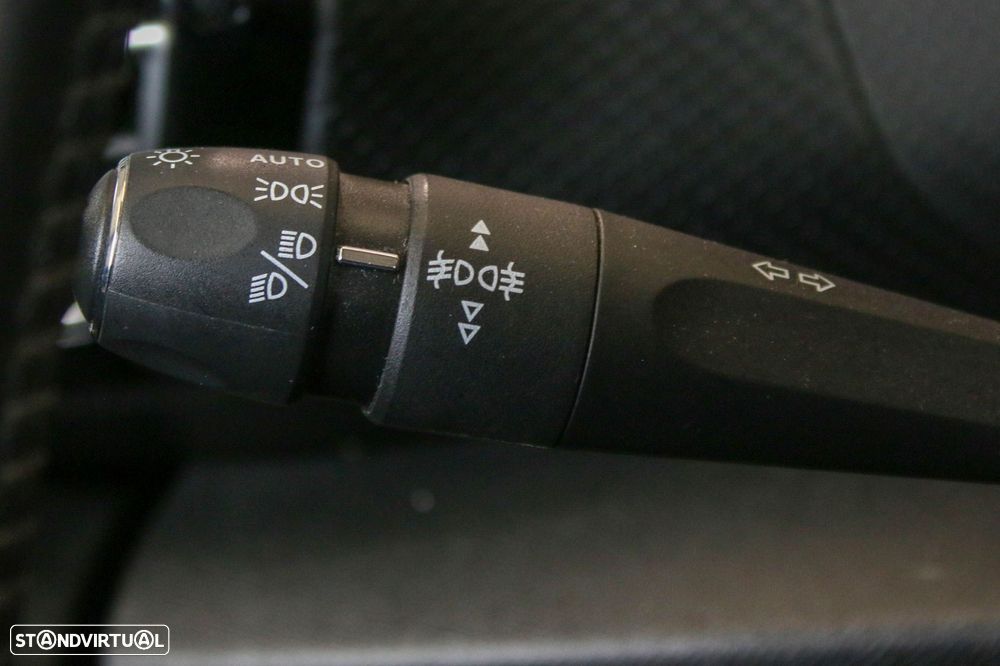 Citroën C4 1.2 PureTech Feel - 36