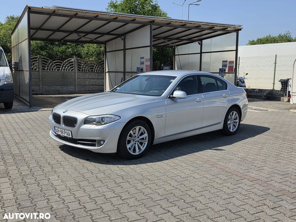 BMW Seria 5 520d Sport-Aut. - 1