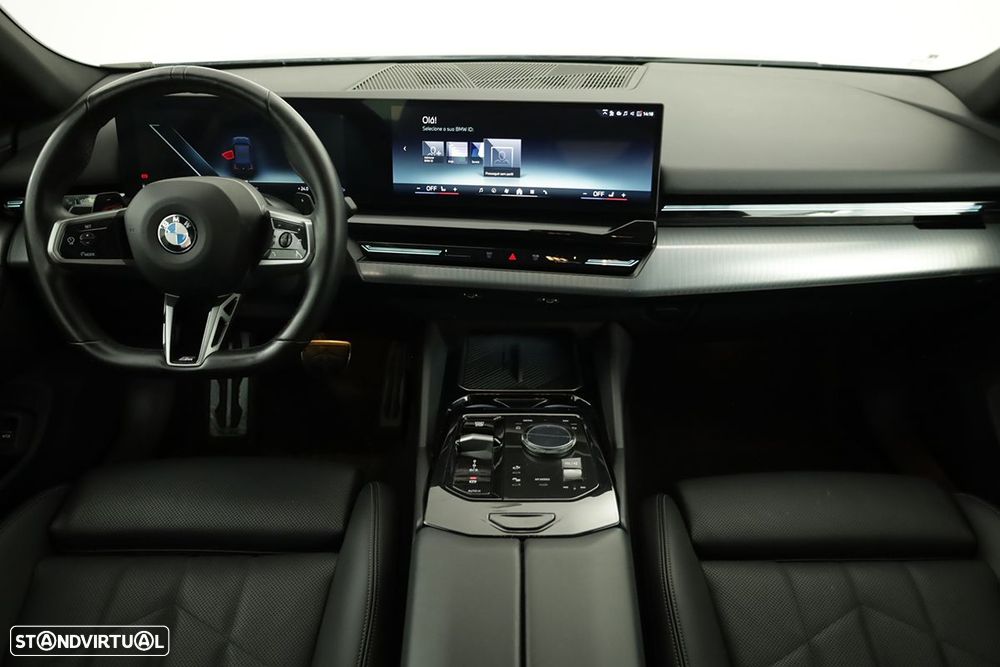 BMW 520 d Pack Desportivo M - 8