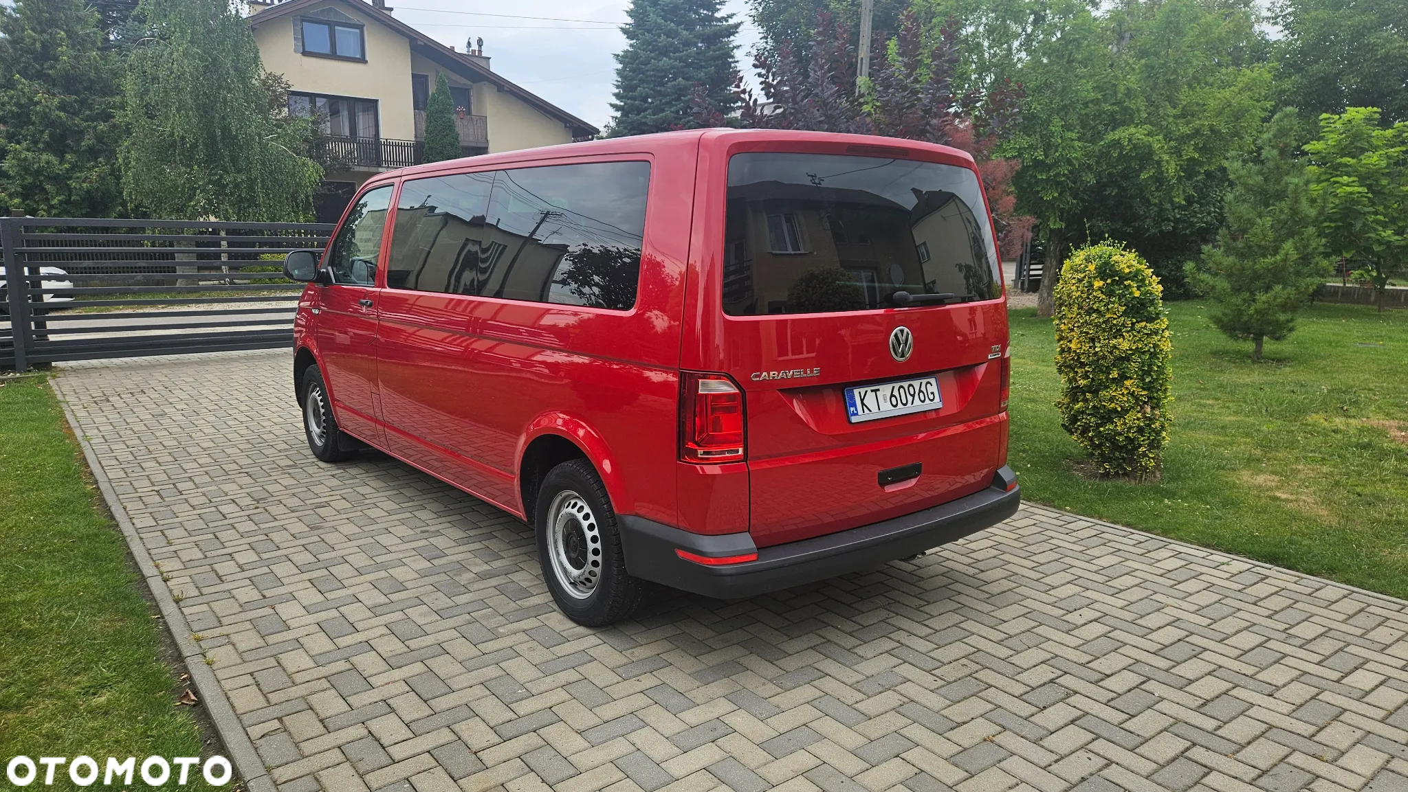 Volkswagen Caravelle 2.0 TDI L2 Highline - 3
