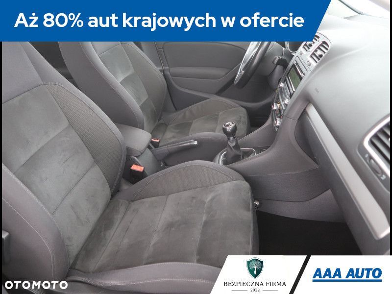 Volkswagen Golf - 10