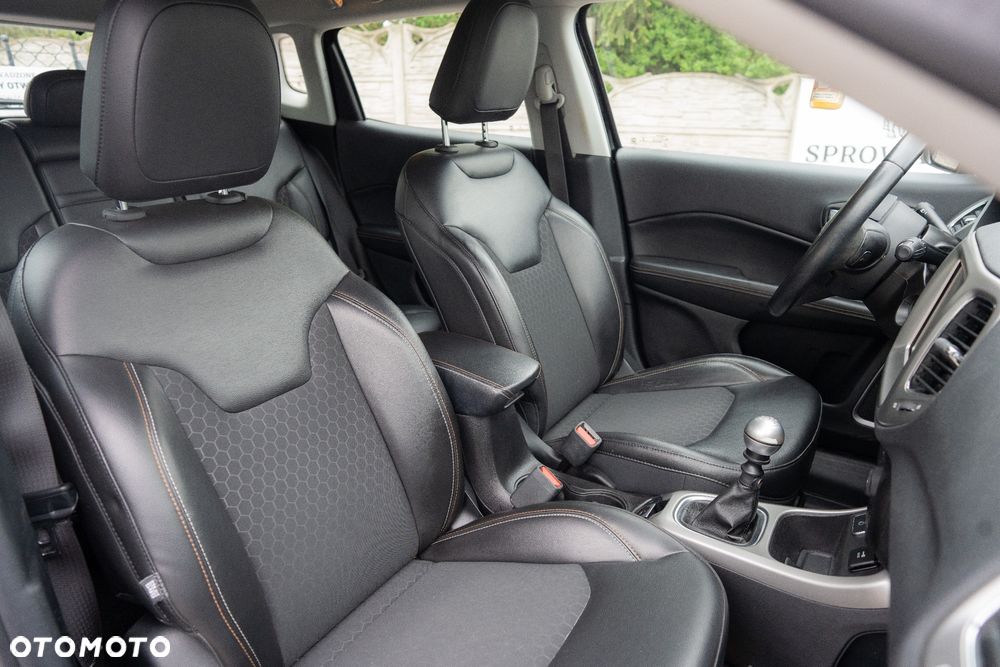 Jeep Compass 1.4 MultiAir Longitude - 13