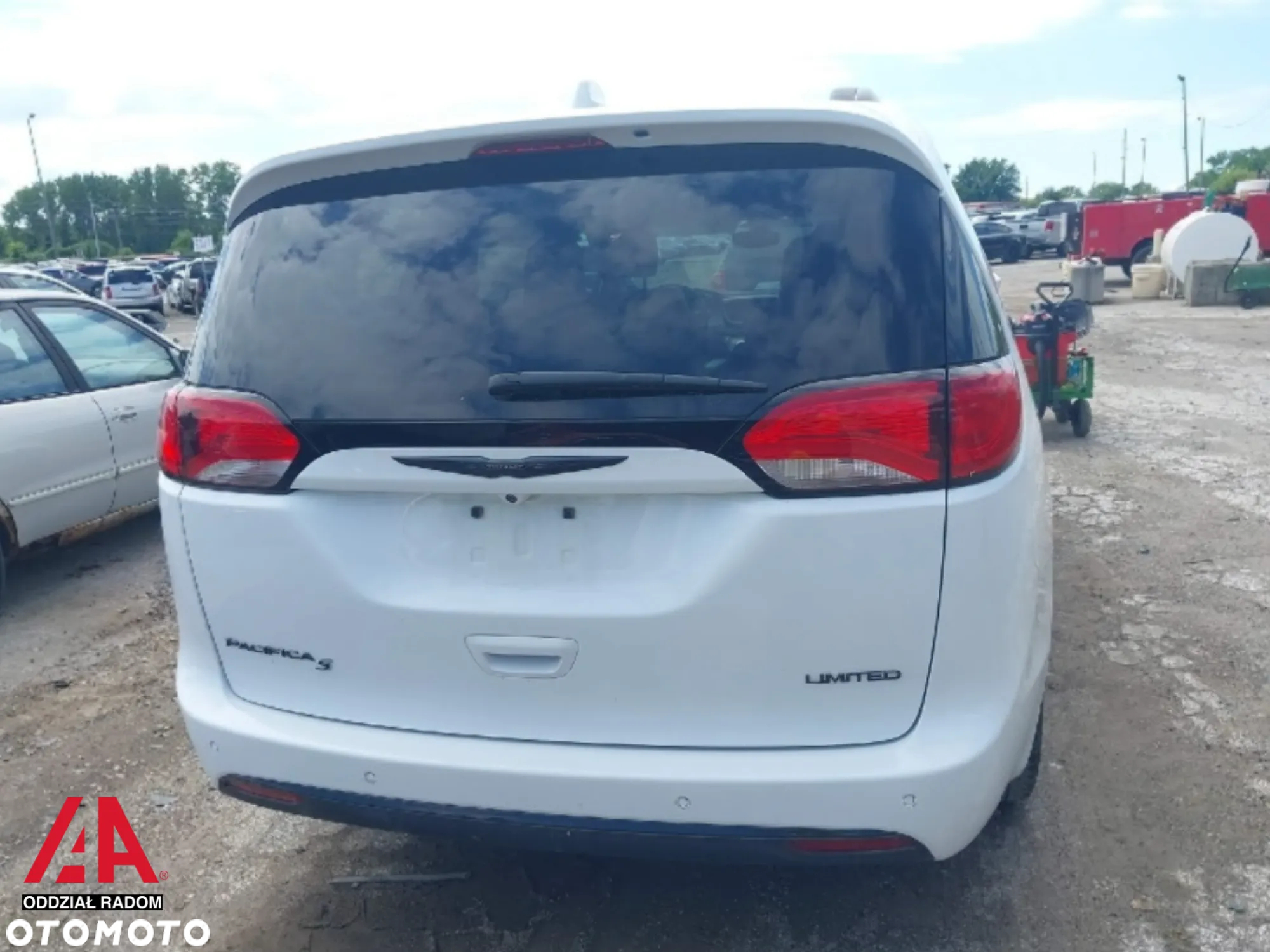 Chrysler Pacifica - 9