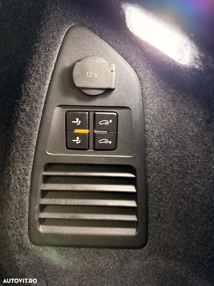 Volkswagen Touareg 3.0 V6 TDI 4Motion DPF Automatik R-Line - 16