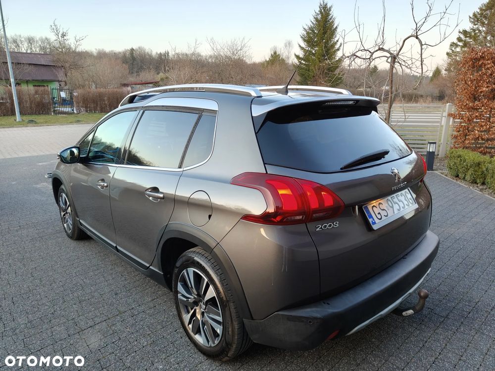 Peugeot 2008 1.2 VTi Allure - 4