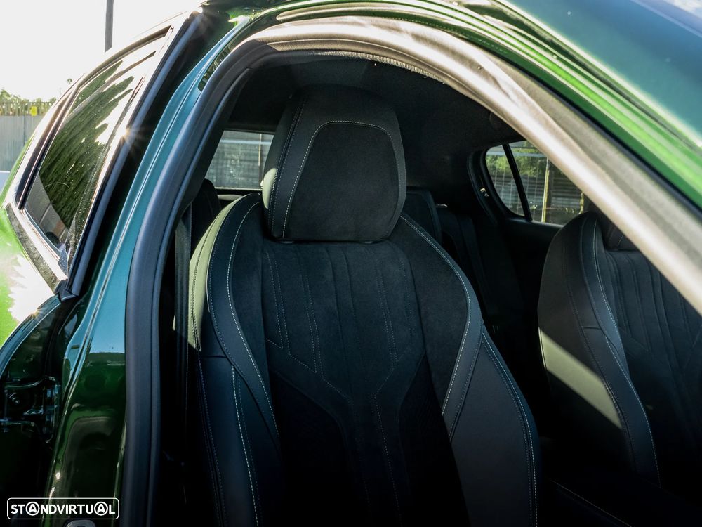 Peugeot 308 225 e-EAT8 GT - 10