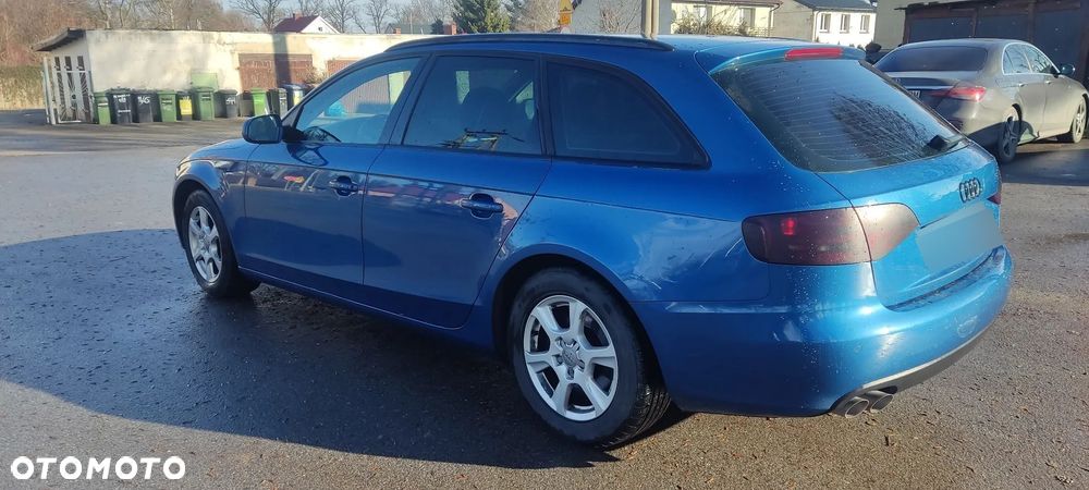 Audi A4 Avant 2011 photo 5