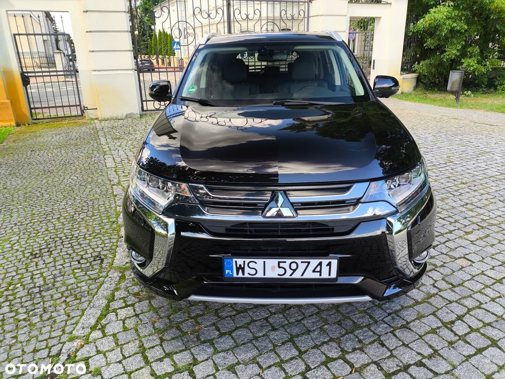 Mitsubishi Outlander 2.0 4WD Plus - 3