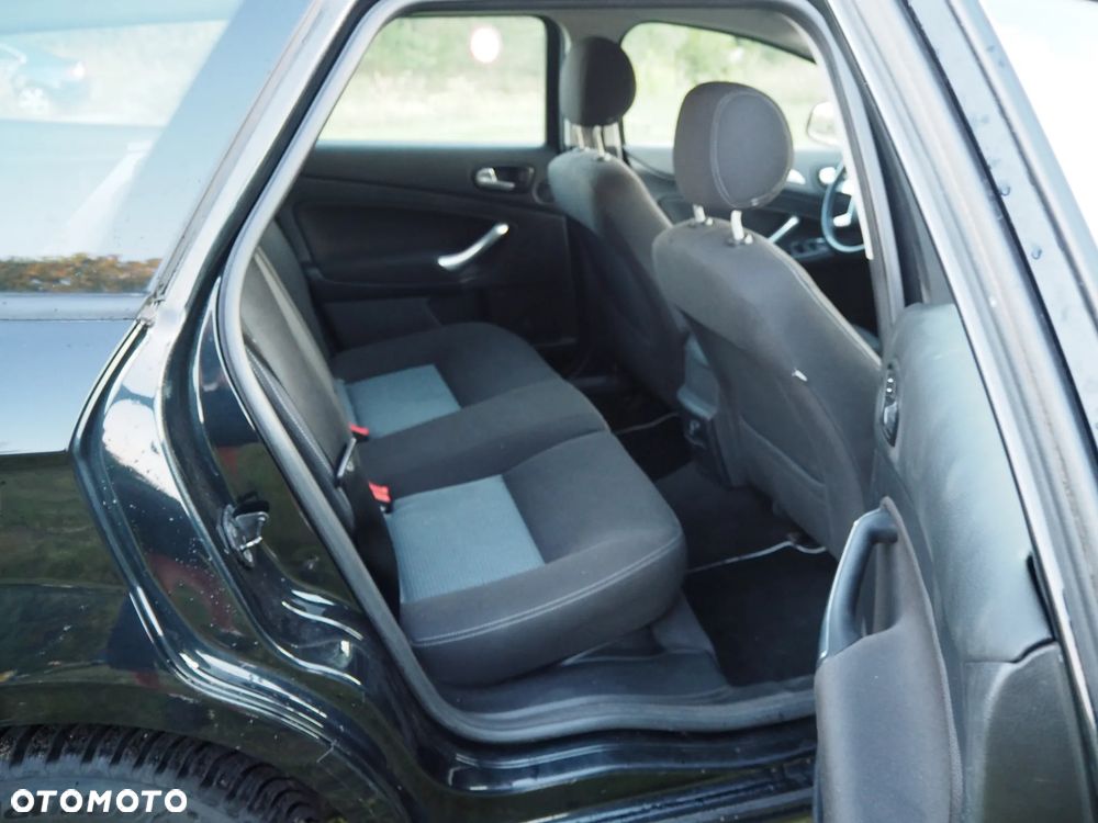 Ford Mondeo 2.0 TDCi Trend - 9
