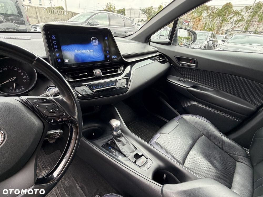 Toyota C-HR - 13