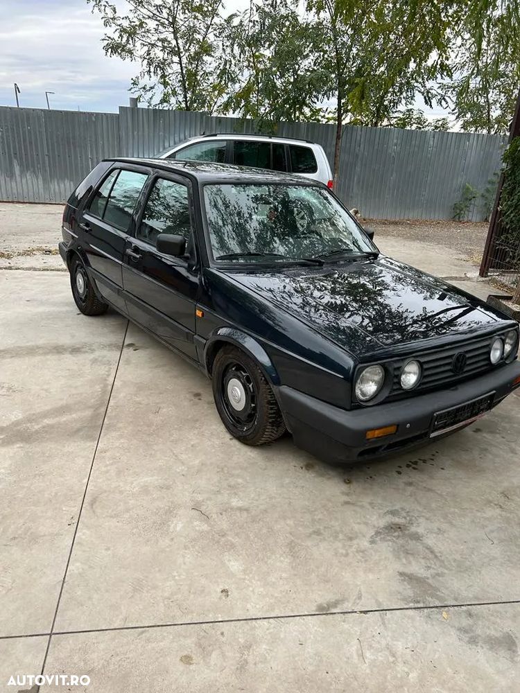 Volkswagen Golf GL - 1
