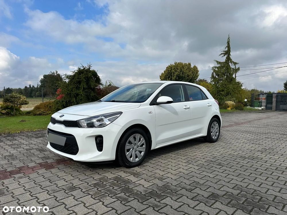 Kia Rio - 1