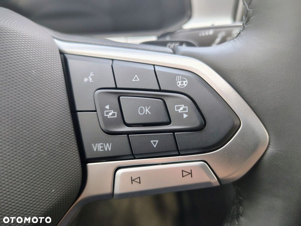 Volkswagen T-Roc - 14