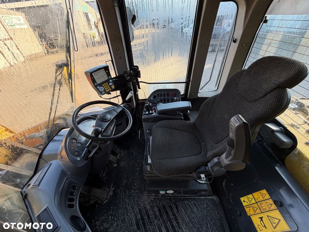 Komatsu WA470LC-6 - 11