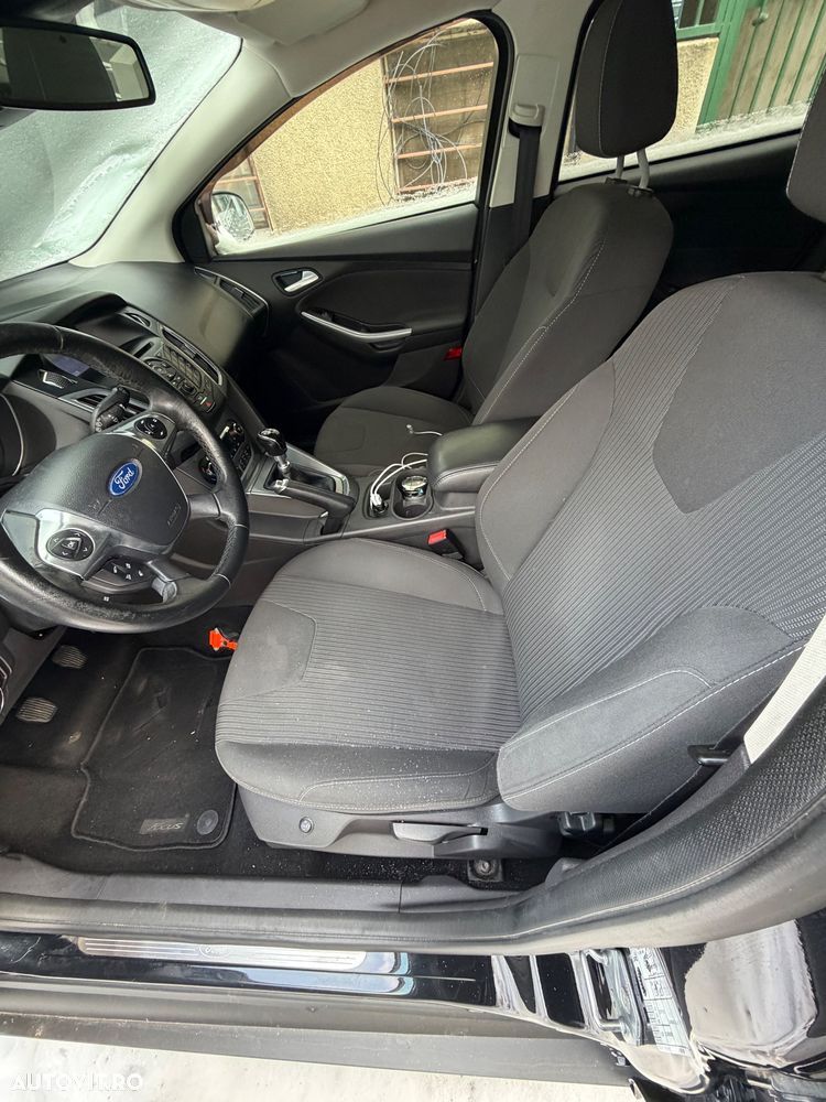Ford Focus 1.6 TDCI DPF Titanium - 10