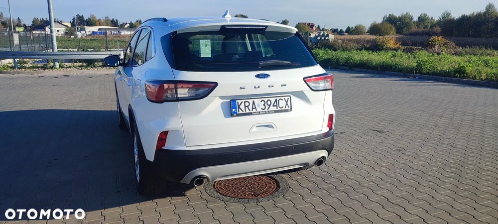 Ford Kuga - 12