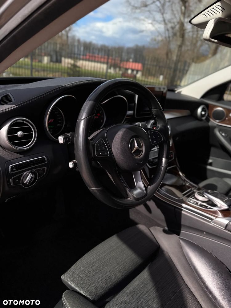 Mercedes-Benz Klasa C 180 7G-TRONIC Exclusive - 13