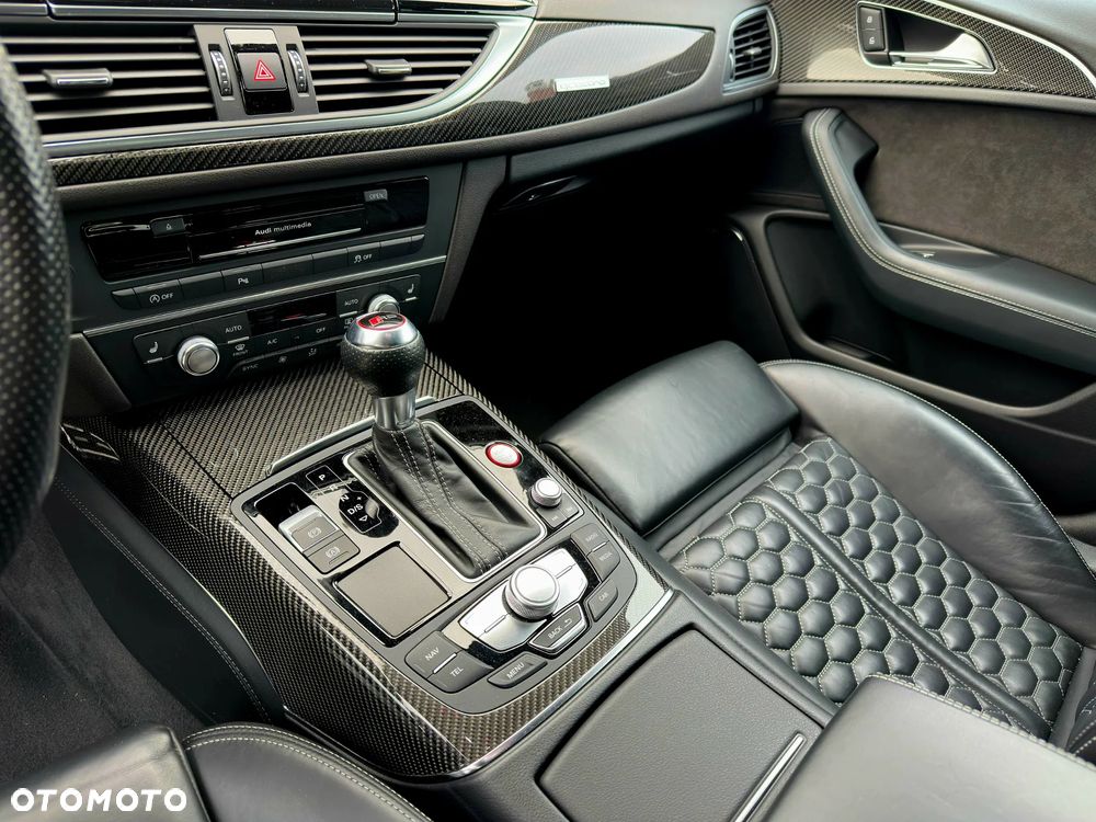 Audi RS6 Avant - 19