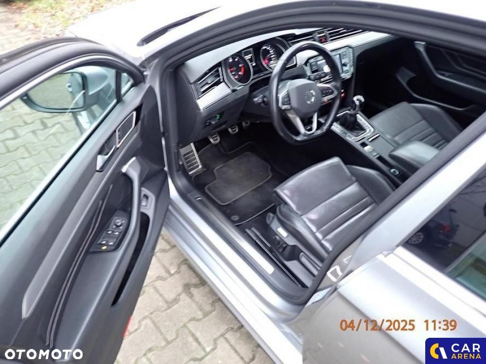 Volkswagen Passat - 17