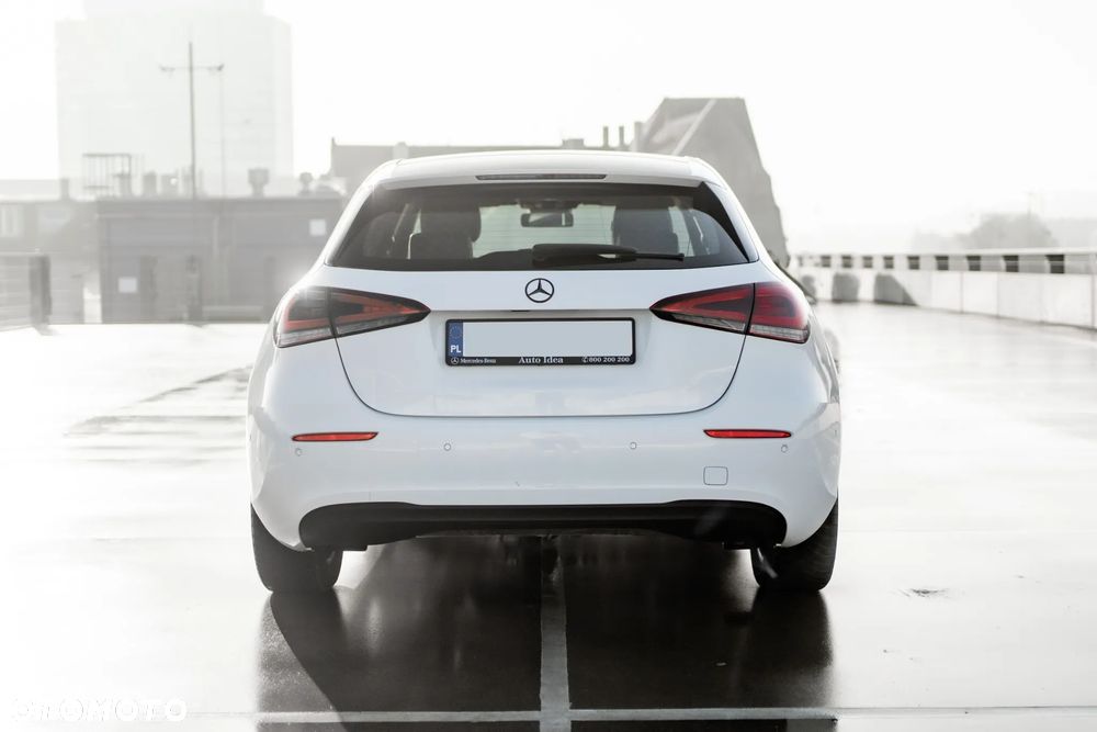 Mercedes-Benz Klasa A 180 Style 7G-DCT - 27