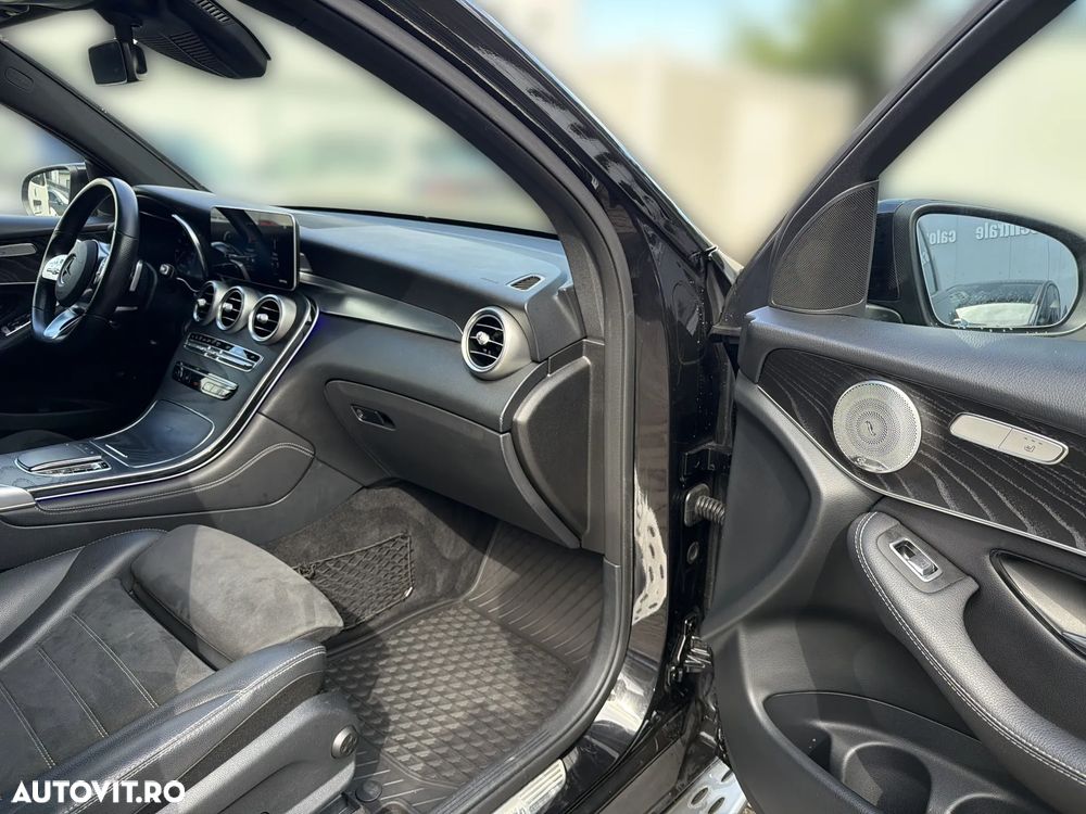 Mercedes-Benz GLC Coupe 300 e 4Matic 9G-TRONIC AMG Line Plus - 17