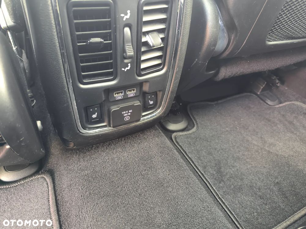 Jeep Grand Cherokee - 20