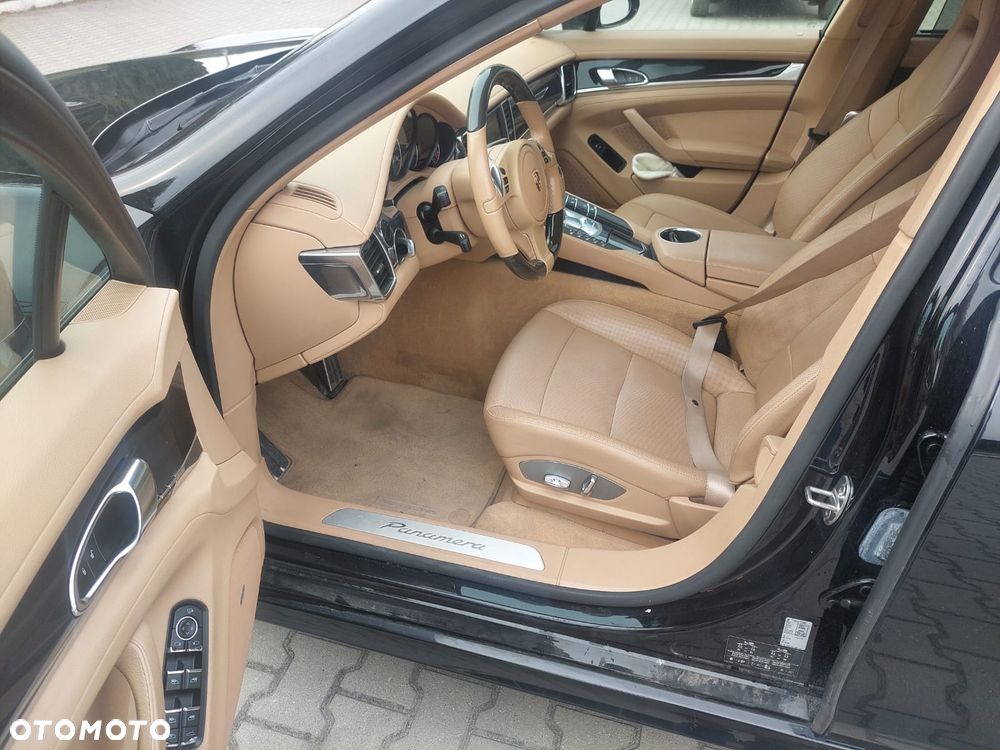 Porsche Panamera Platinum Edition - 8