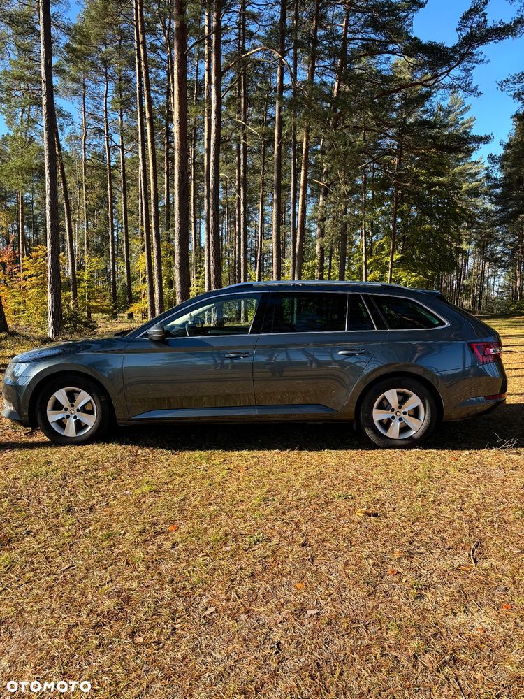 Skoda Superb 2.0 TDI Ambition DSG - 5