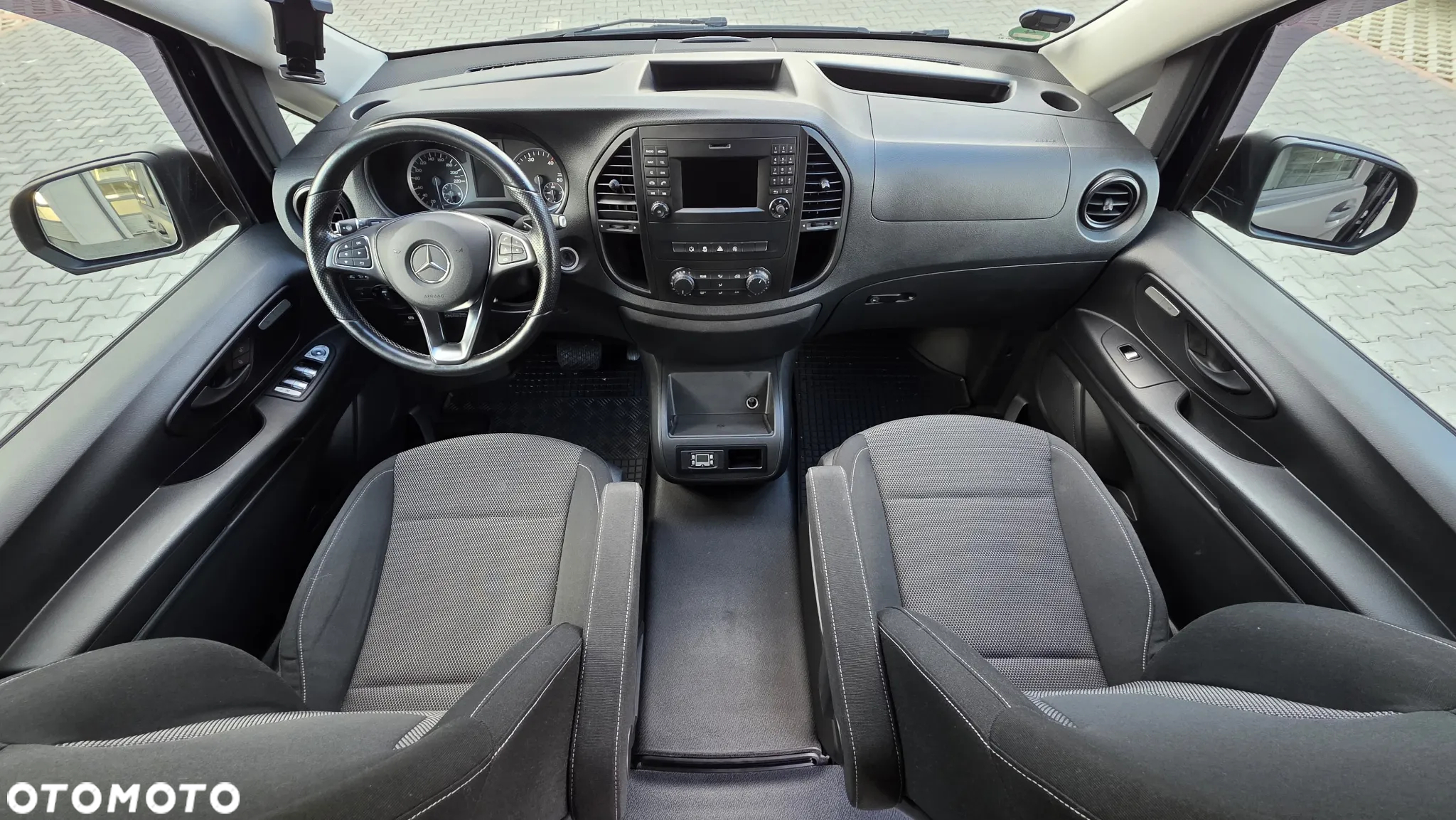 Mercedes-Benz Vito - 10