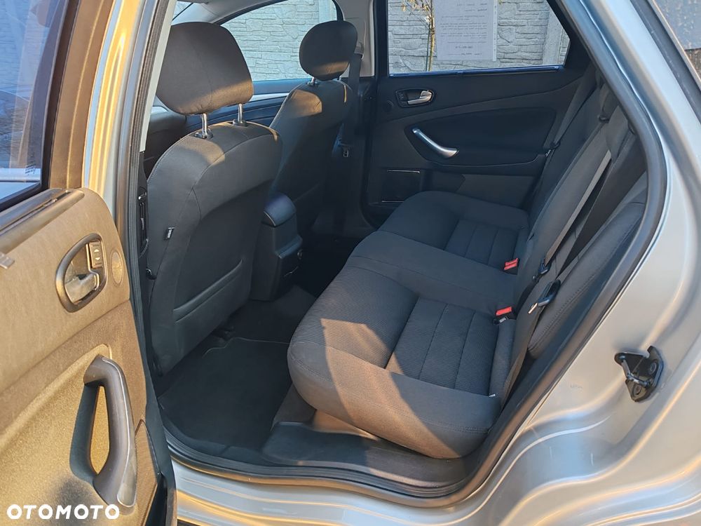 Ford Mondeo 2.0 TDCi Titanium - 5